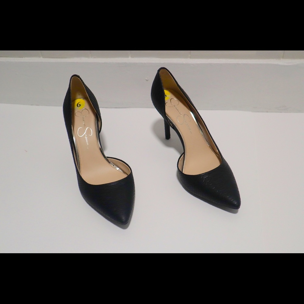Black heels worn once